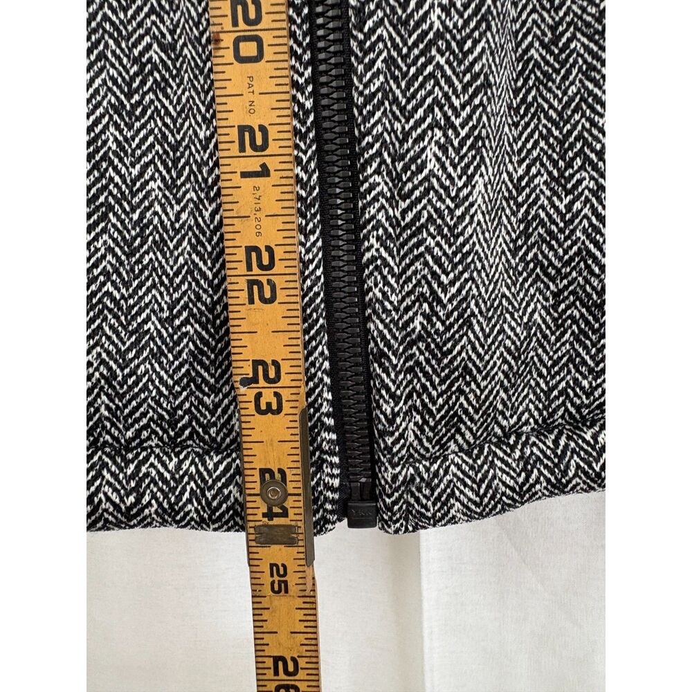 The North Face Women's Apex Chromium Thermal Jacket Fleece Lined - Picture 9 of 10